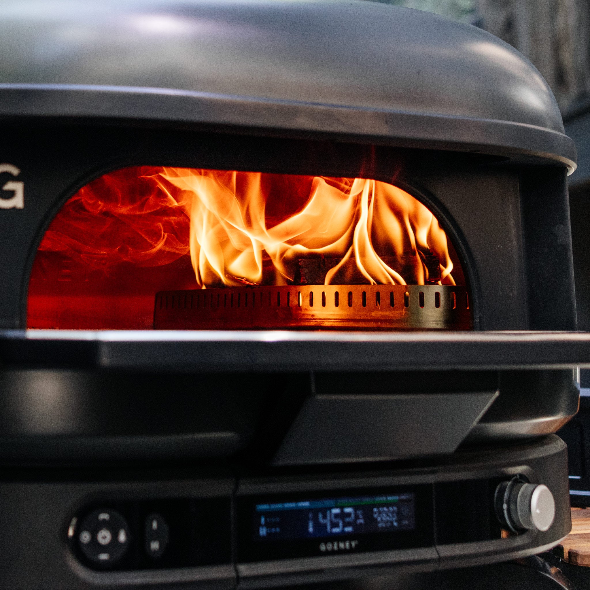 Gozney Dome (Gen 2) | Premium Dual-Fueled Outdoor Oven
