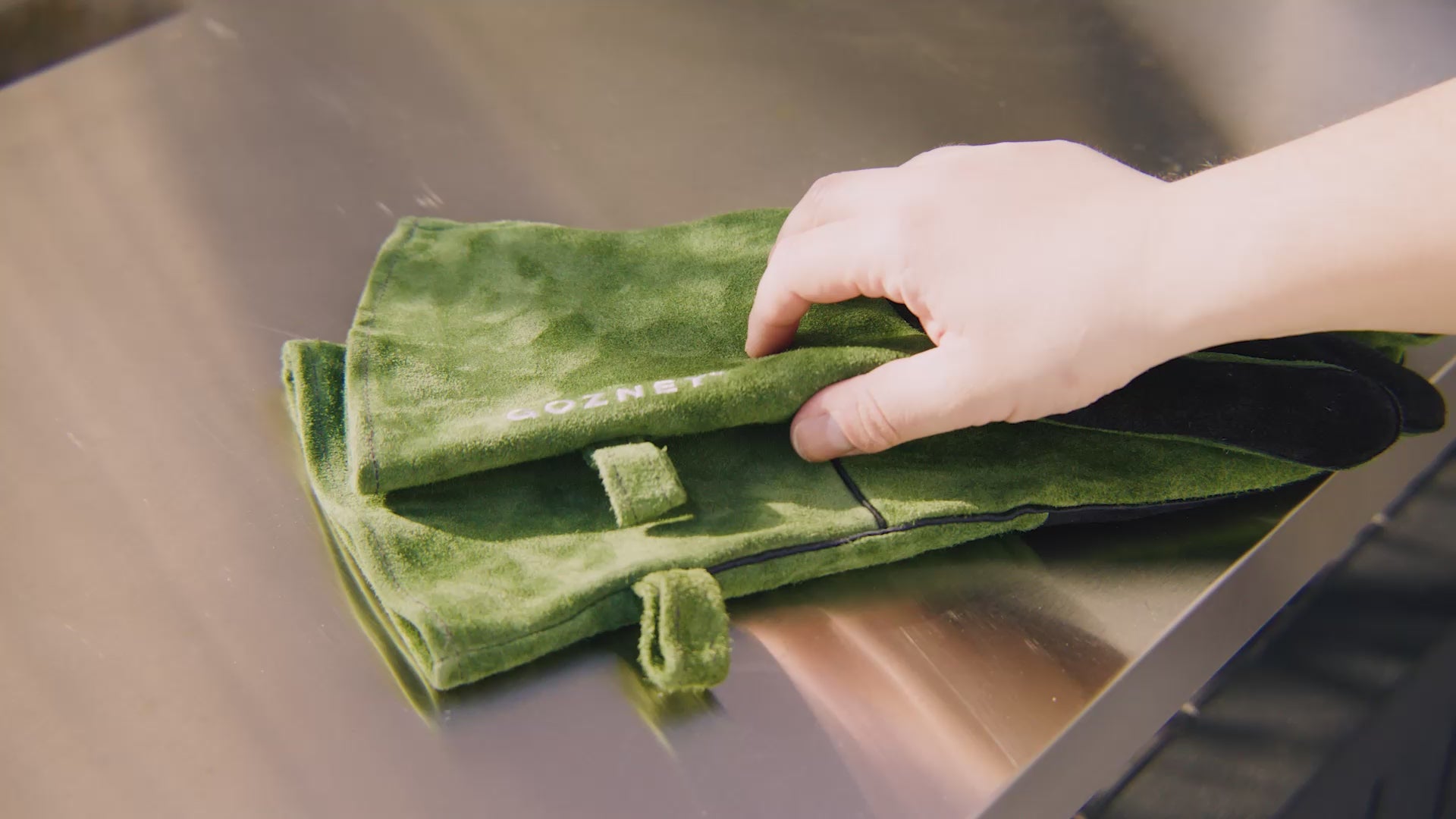 Heat Resistant Gloves – Gozney